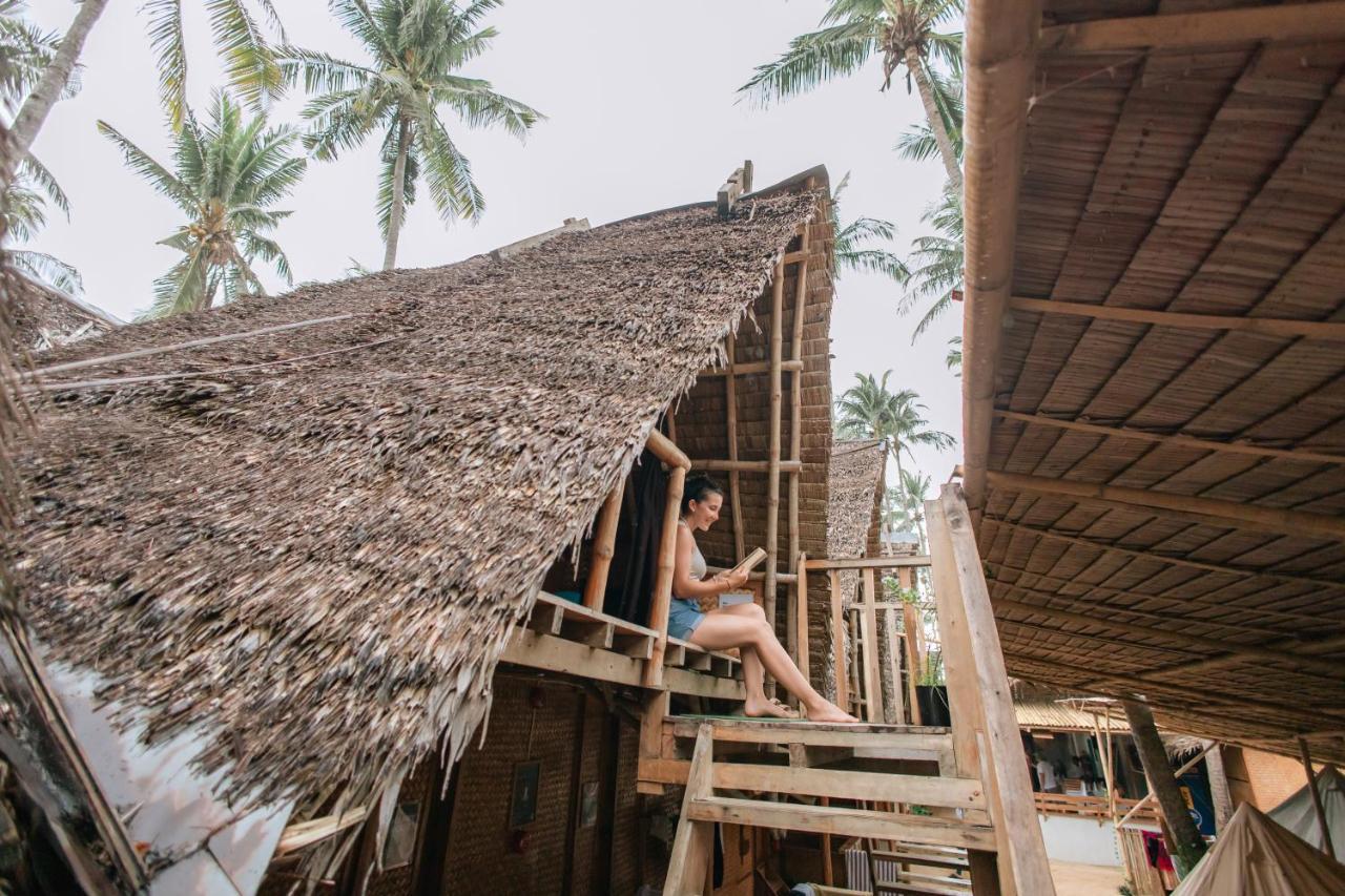 Mad Monkey Hostel Nacpan Beach (Adults Only) Эль-Нидо Экстерьер фото