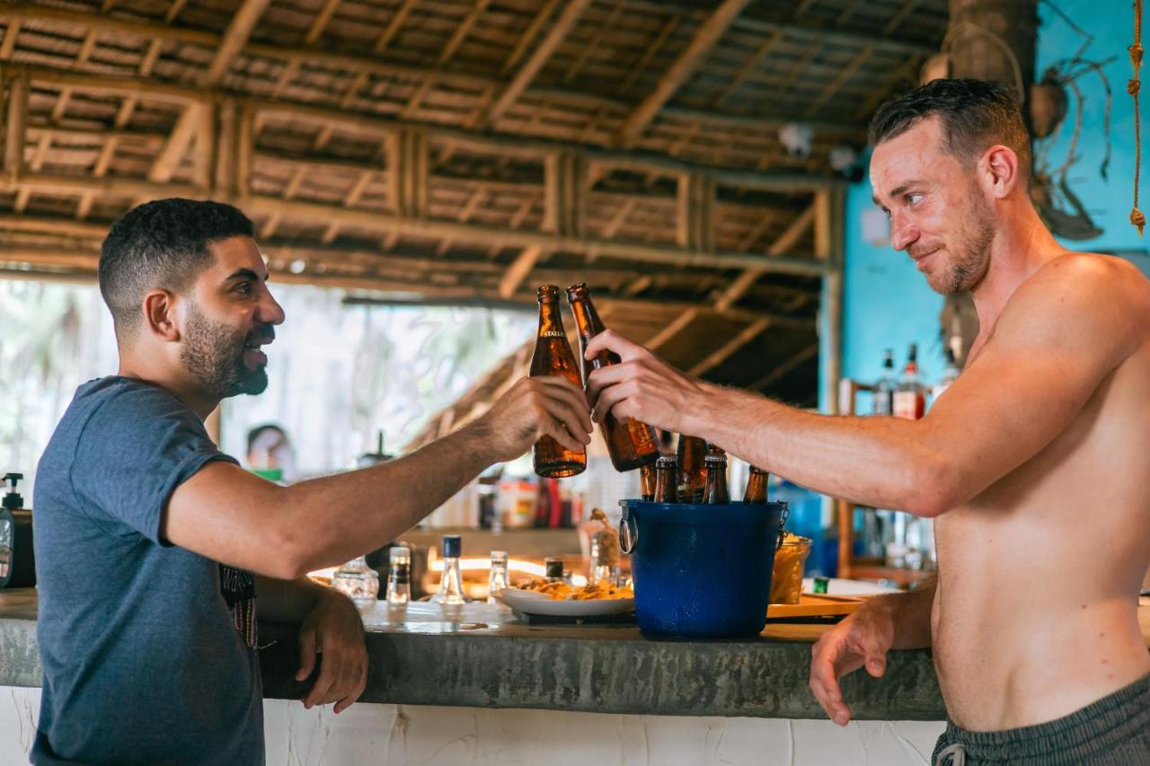 Mad Monkey Hostel Nacpan Beach (Adults Only) Эль-Нидо Экстерьер фото