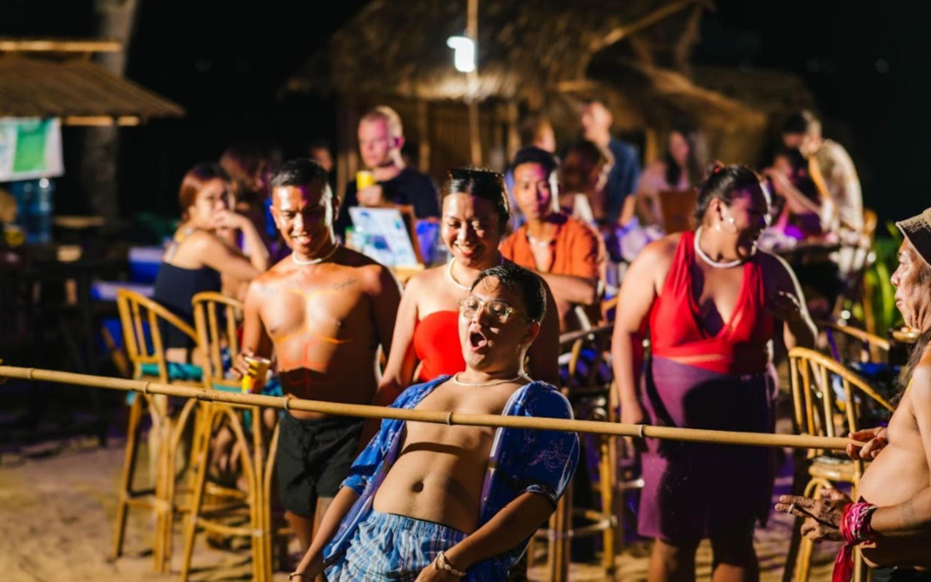 Mad Monkey Hostel Nacpan Beach (Adults Only) Эль-Нидо Экстерьер фото
