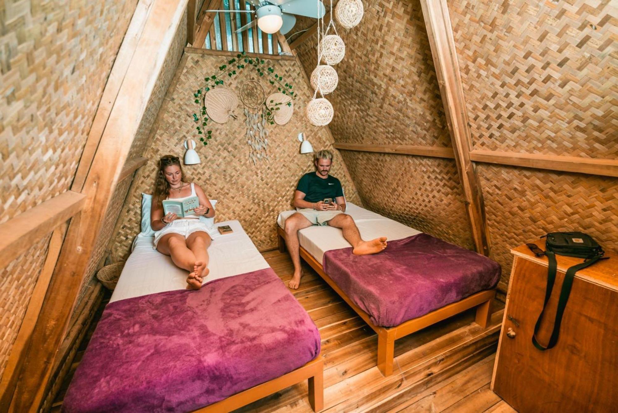 Mad Monkey Hostel Nacpan Beach (Adults Only) Эль-Нидо Экстерьер фото