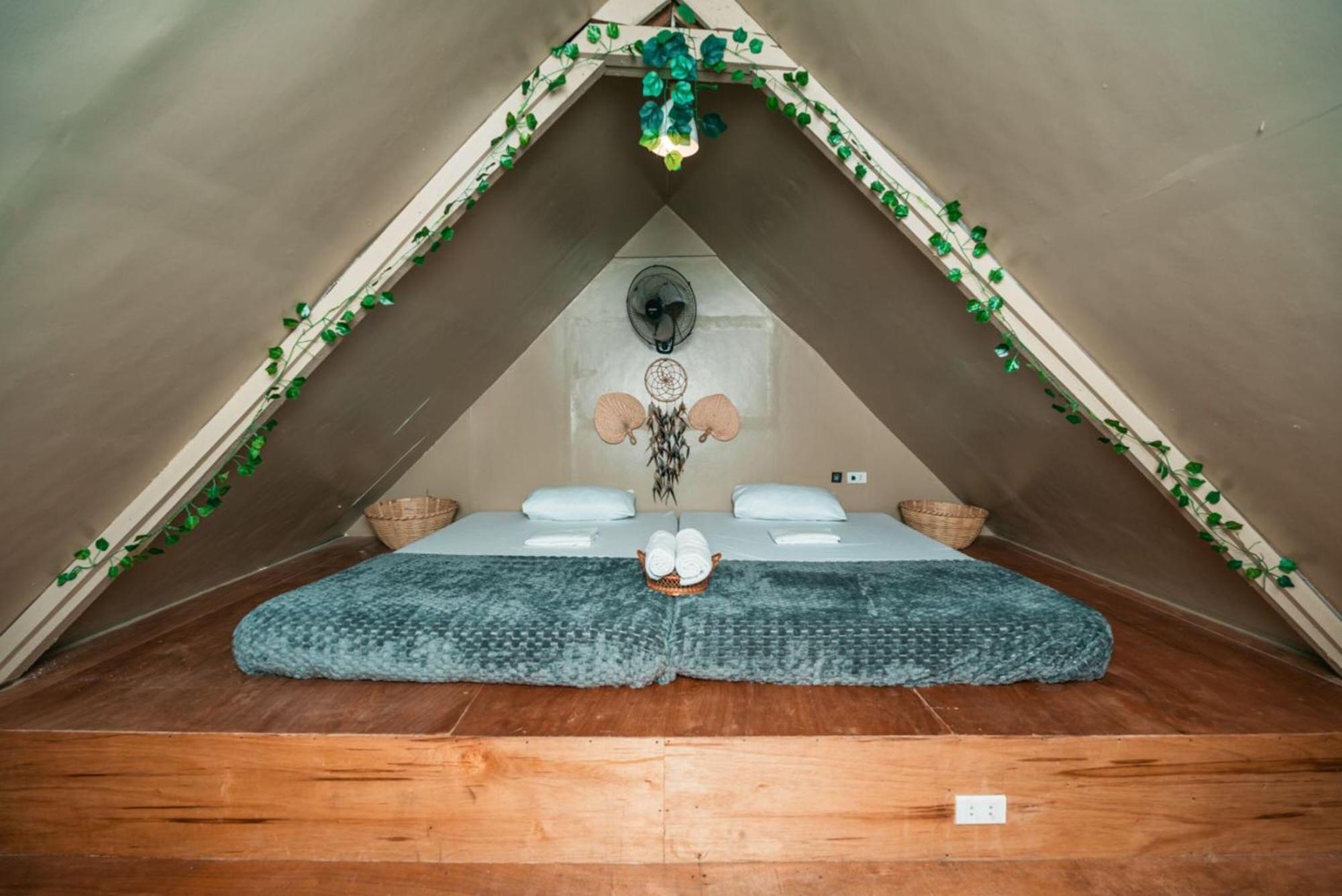 Mad Monkey Hostel Nacpan Beach (Adults Only) Эль-Нидо Экстерьер фото