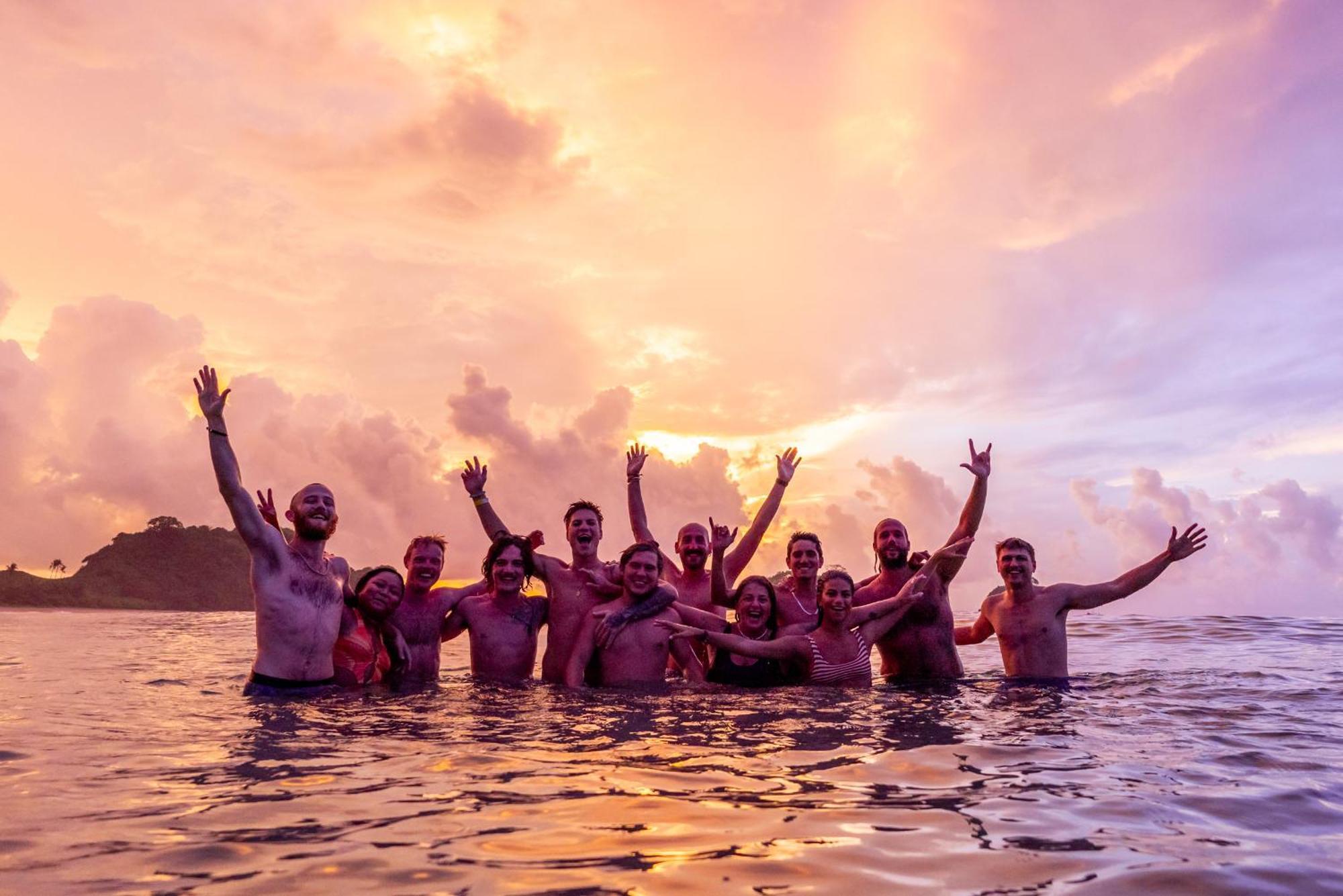 Mad Monkey Hostel Nacpan Beach (Adults Only) Эль-Нидо Экстерьер фото